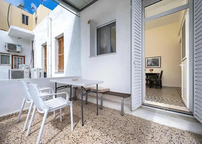 Casa Vecchia 1930's Masterpiece Apartment Kos Town